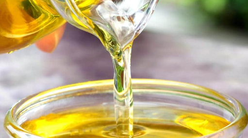 The Best and Worst Ways to Use Cooking Oil